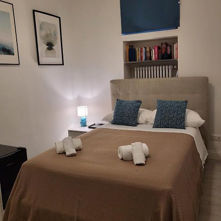 Nel Salotto Di Napoli Hotel Luaran gambar
